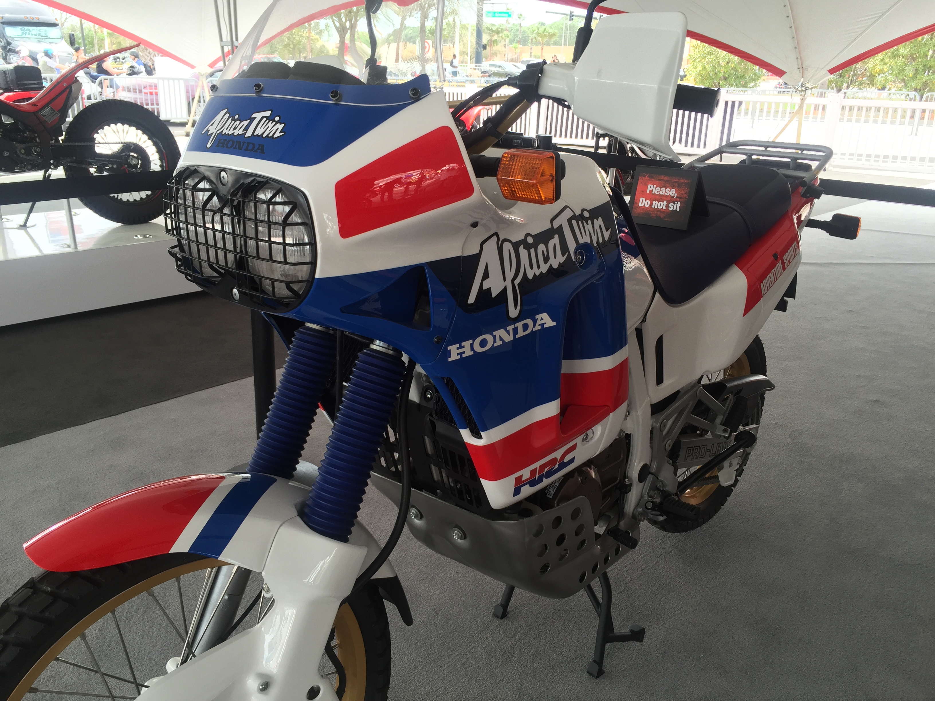 Discovermoto Africa Twin 8