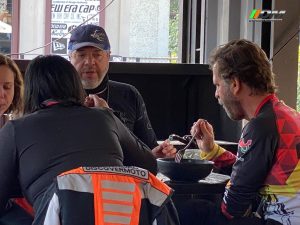 30649f33-52bd-42e2-baec-123c0e3e4484