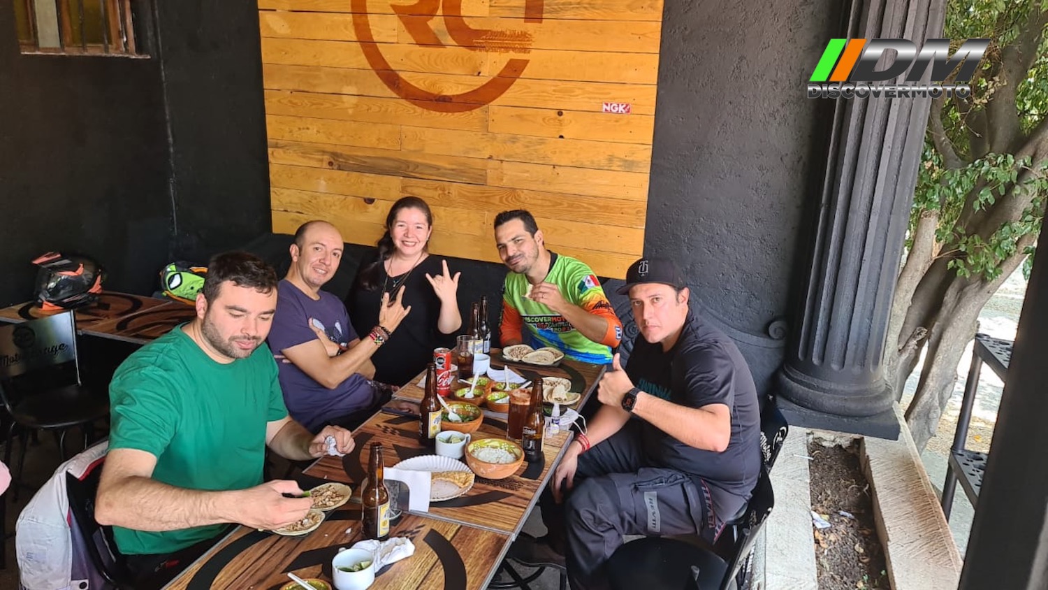 32ff84d8-b3a8-44eb-a438-27f232156e03